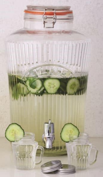 Vintage Getränkespender 5 Liter mit Gurkenwasser